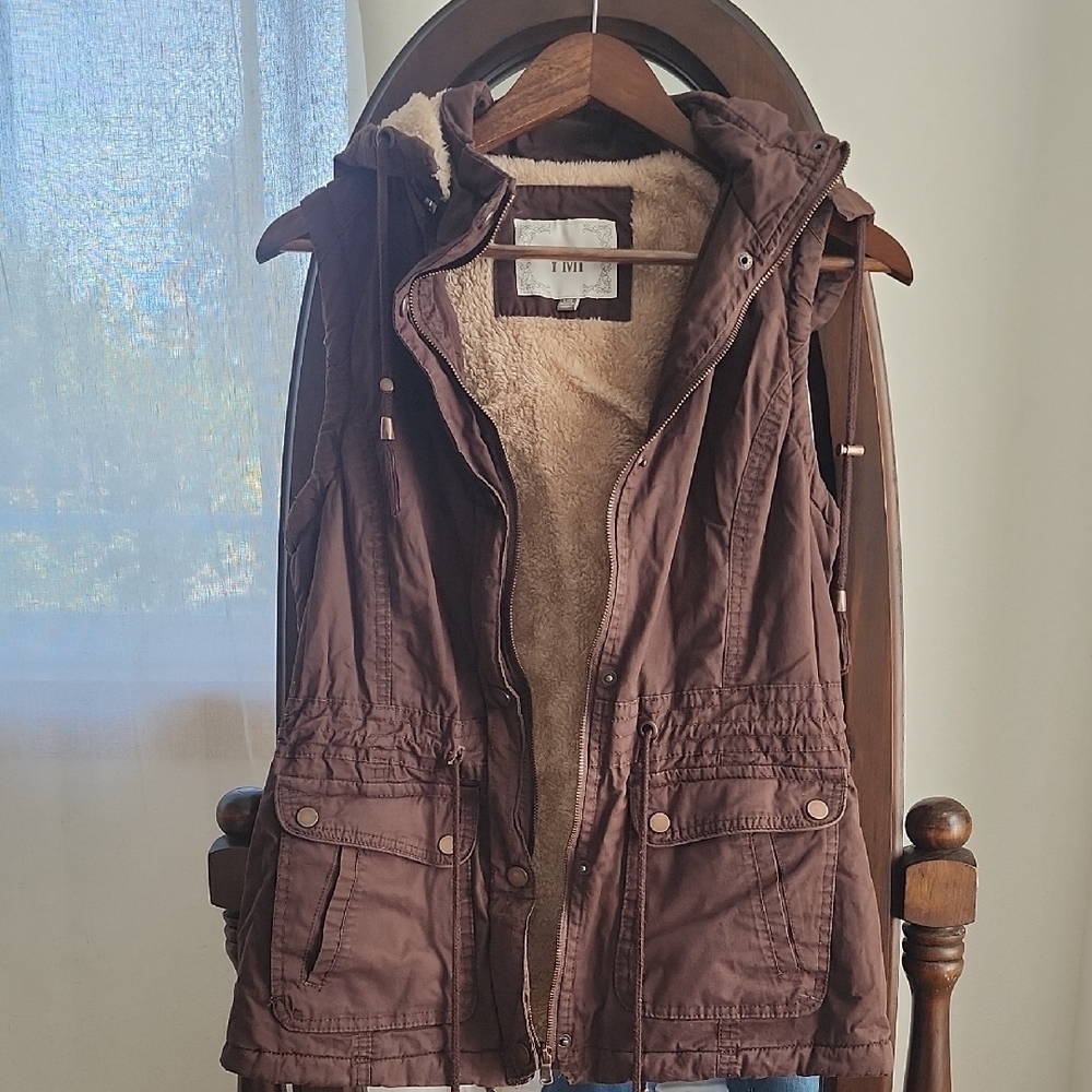 YMI Brown Hooded Sherpa Lined Utility Vest Cozy Fall Layer - Picture 3 of 9
